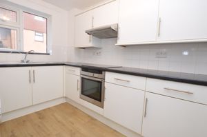 Fitted Kitchen pic2- click for photo gallery
